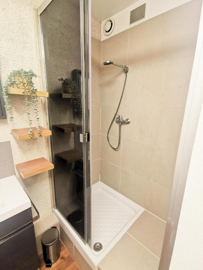 부르주 Loft Atypique Au Calme Avec Cour Privative 아파트 외부 사진