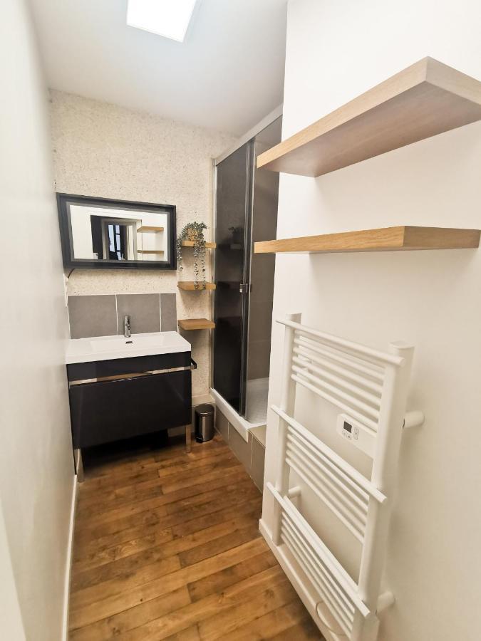 부르주 Loft Atypique Au Calme Avec Cour Privative 아파트 외부 사진