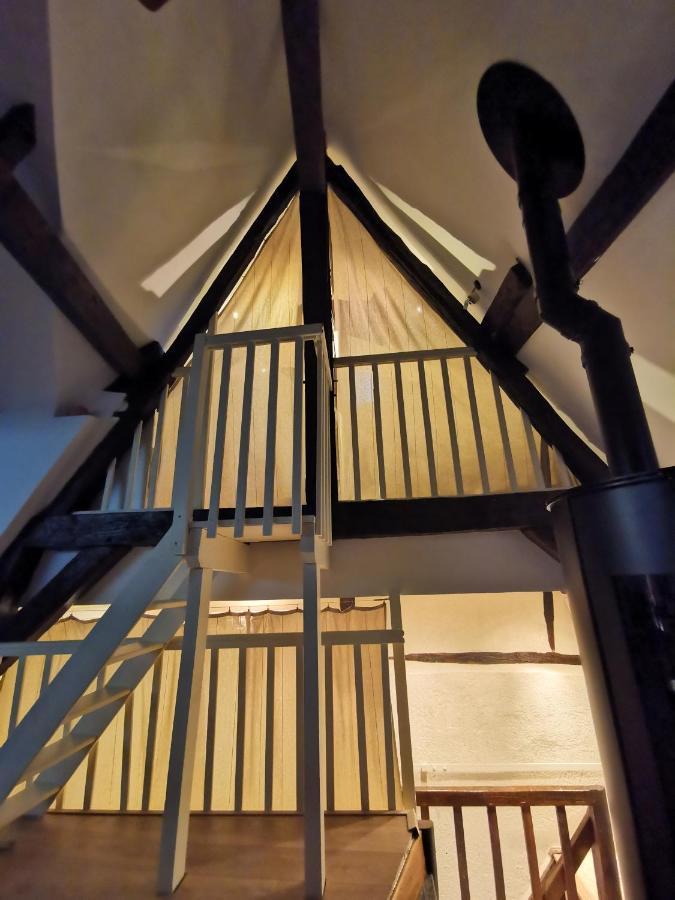 부르주 Loft Atypique Au Calme Avec Cour Privative 아파트 외부 사진