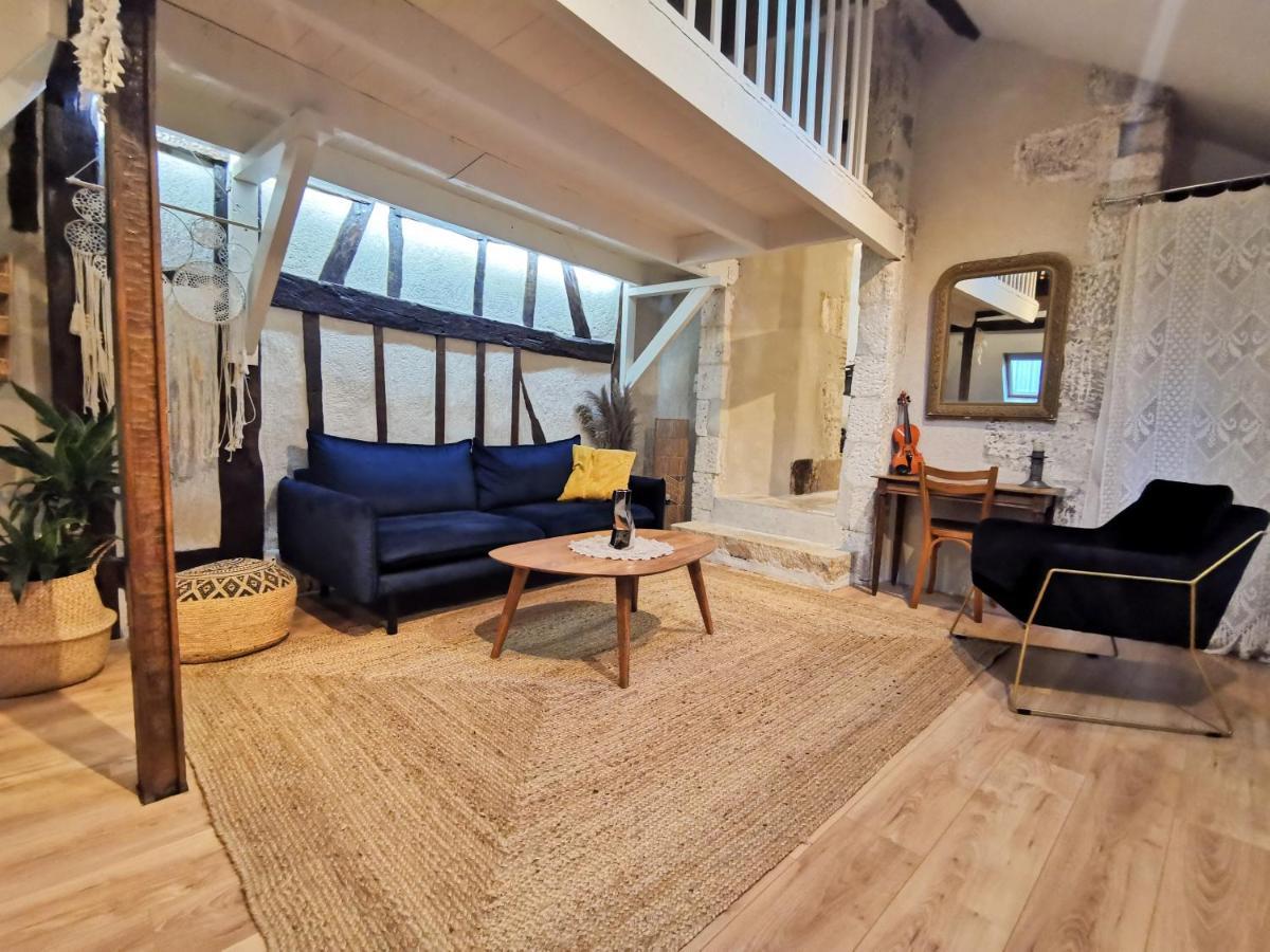 부르주 Loft Atypique Au Calme Avec Cour Privative 아파트 외부 사진