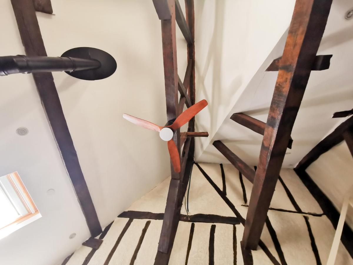 부르주 Loft Atypique Au Calme Avec Cour Privative 아파트 외부 사진