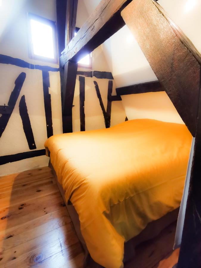 부르주 Loft Atypique Au Calme Avec Cour Privative 아파트 외부 사진