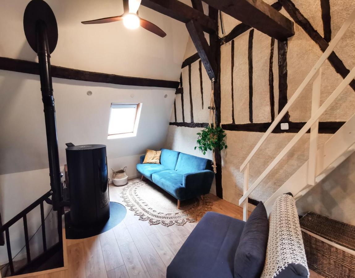 부르주 Loft Atypique Au Calme Avec Cour Privative 아파트 외부 사진